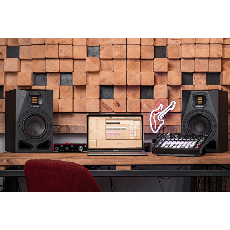 Студийный монитор ADAM AUDIO A7V