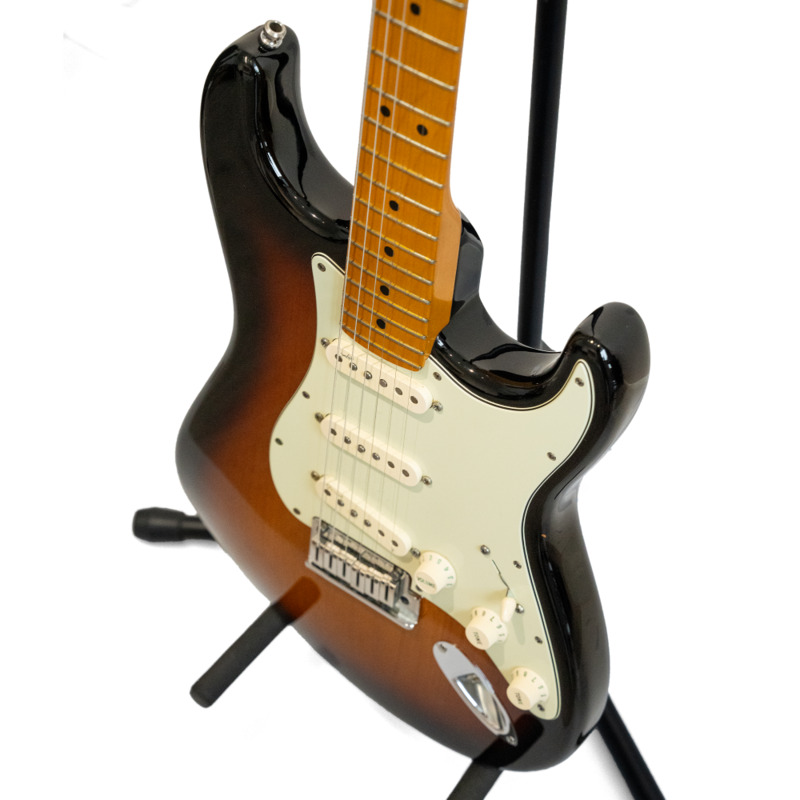 Электрогитара Fender American Deluxe STRATOCASTER V NECK 2TSB