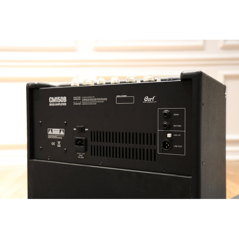 Гитарный комбоусилитель CORT CM150B