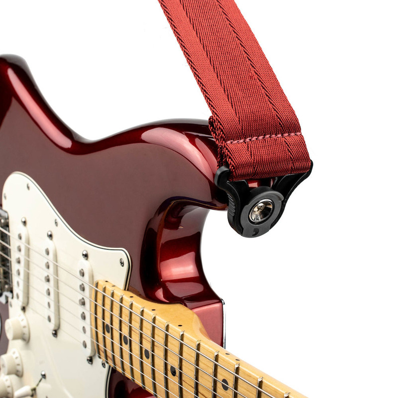 Ремень для гитары D'ADDARIO 50BAL11 AUTO LOCK GUITAR STRAP (BLOOD RED)