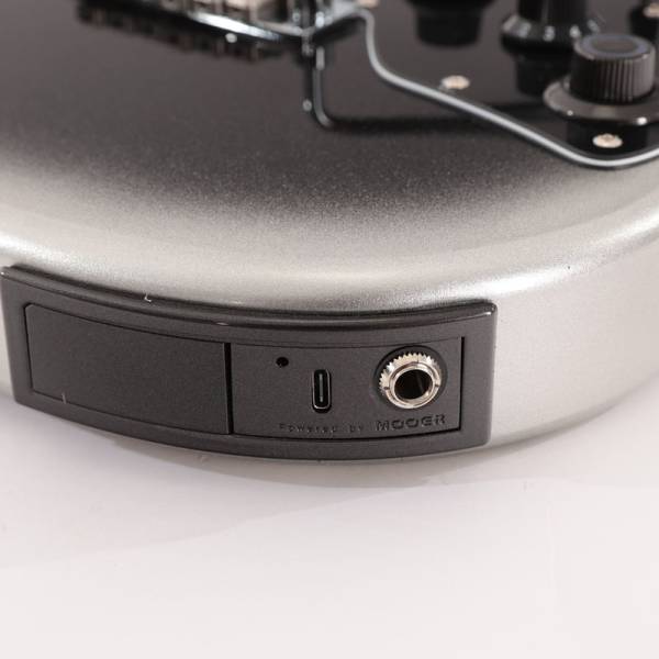 Електрогітара MOOER GTRS Professional P801 (Dark Silver)