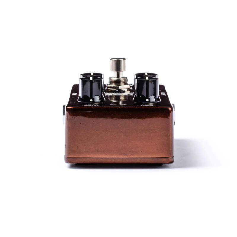 Педаль эффектов MXR BASS FUZZ DELUXE