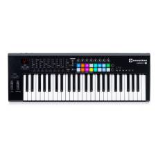 MIDI Клавиатура Novation Launchkey 49 MK2