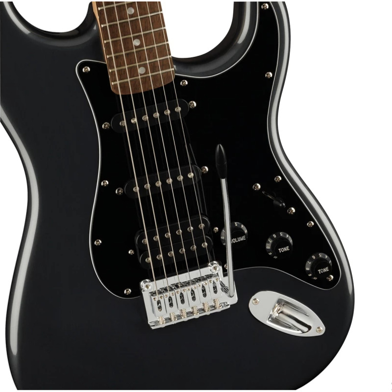 Гітарний набір Squier by Fender AFFINITY SERIES Stratocaster Pack HSS Charcoal