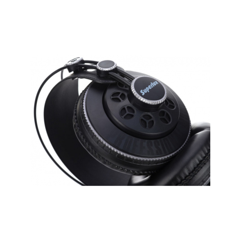 Наушники закрытые Superlux HD-681B
