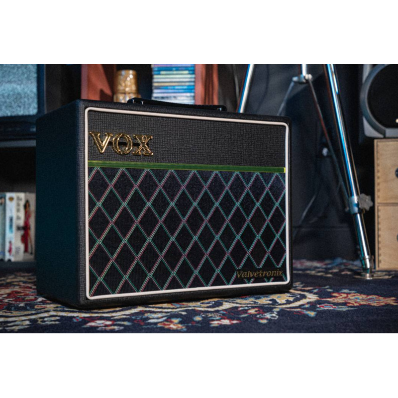 Гитарный комбоусилитель VOX VT20X Classic Blue