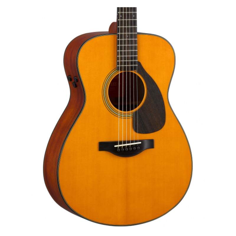 Электроакустическая гитара YAMAHA FSX5